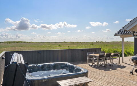 Jonna - 700M from the Sea: Tetto, Lotto, Villetta, Casa, Area Rurale, Capannone, Raccordo, Edifici Giardino, Log Cabin, Capanna