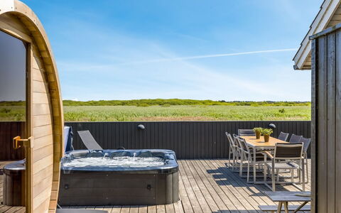 Jonna - 700M from the Sea: Tetto, Lotto, Villetta, Casa, Area Rurale, Capannone, Raccordo, Edifici Giardino, Log Cabin, Capanna