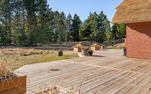 Harpa - 2.5Km from the Sea: Legna, Casa, Portico, Deck, Latifoglie, Tetto, Color Legno, Pavimento In Legno, Eco Hotel