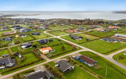 Tanea - 700M to the Fjord: Zona Residenziale, Paesaggio, Casa, Plain, Lotto, Visione Globale, Mare, Sobborgo, Fotografia Aerea, Estate