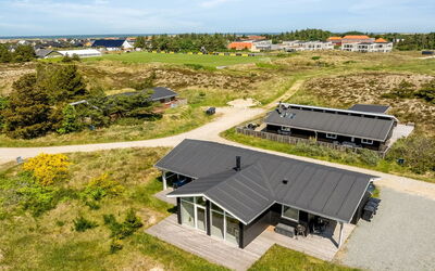 Raakel - 950M from the Sea