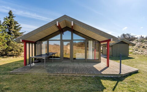 Alfrik - 900M from the Sea: Zona Residenziale, Tetto, Sobborgo, Driveway, Estate, Camino