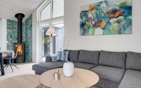 Antonina - 800M from the Sea: Interior Design, Mobilia, Pavimentazione, Legna, Pavimento, Soggiorno, Divano, Casa, Soffitto, Illuminazione