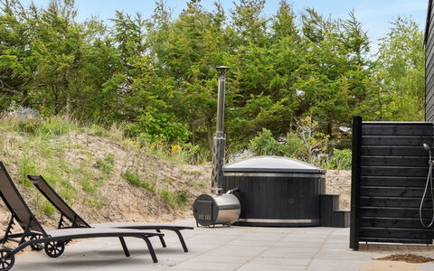 Antonina - 800M from the Sea: Mobili Da Esterno, Shade, Giardino, Deck, Struttura Esterna, Design, Cortile, Backyard, Sedia, Terrazza
