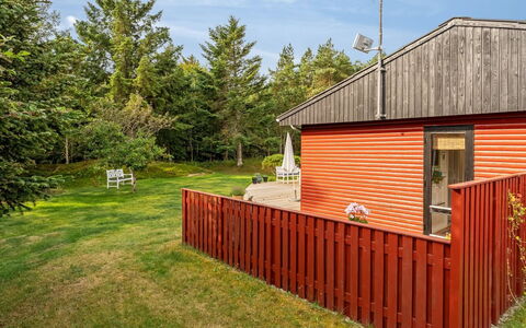Lykka - 950M from the Sea: Legna, Lotto, Villetta, Area Rurale, Giardino, Edifici Giardino, Raccordo, Color Legno, Backyard, Latifoglie