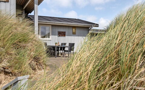 Kulle - 200M from the Sea: Legna, Casa, Portico, Deck, Latifoglie, Tetto, Color Legno, Pavimento In Legno, Eco Hotel