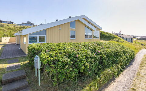 Heidine - 176M from the Sea: Tetto, Lotto, Villetta, Casa, Area Rurale, Capannone, Raccordo, Edifici Giardino, Log Cabin, Capanna