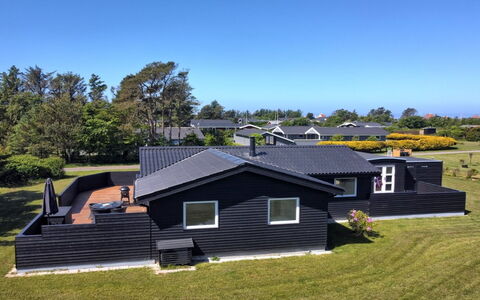 Kamp - 700M from the Sea: Legna, Casa, Portico, Deck, Latifoglie, Tetto, Color Legno, Pavimento In Legno, Eco Hotel