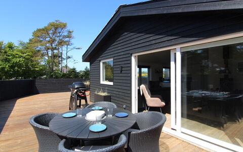 Kamp - 700M from the Sea: Legna, Casa, Portico, Deck, Latifoglie, Tetto, Color Legno, Pavimento In Legno, Eco Hotel