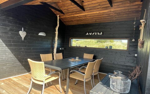 Hinda - 1.2Km from the Sea: Blu, Arbusto, Villetta, Groundcover, Giardino, Estate, Shade, Landscaping, Agriturismo, Eco Hotel