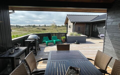 Hinda - 1.2Km from the Sea: Blu, Arbusto, Villetta, Groundcover, Giardino, Estate, Shade, Landscaping, Agriturismo, Eco Hotel