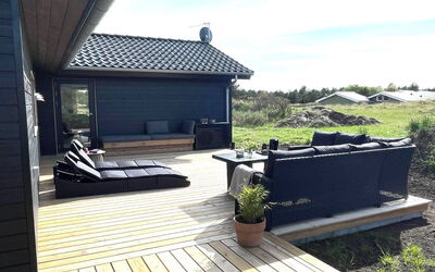 Hinda - 1.2Km from the Sea