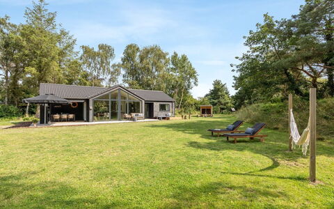 Wiggi - 450M from the Sea: Erba, Casa, Tetto, Casa, Villetta, Arbusto, Lotto, Area Rurale, Agriturismo, Groundcover