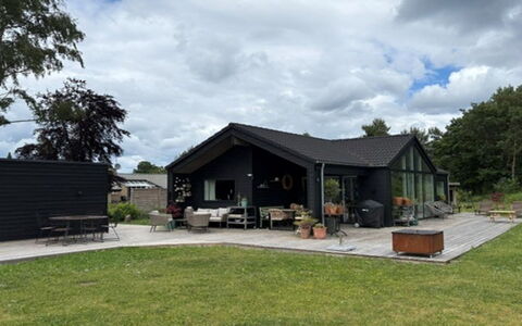 Wiggi - 450M from the Sea: Erba, Casa, Tetto, Casa, Villetta, Arbusto, Lotto, Area Rurale, Agriturismo, Groundcover