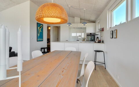 Manni - 800M from the Sea: Tetto, Casa, Lotto, Casa, Villetta, Estate, Edifici Giardino, Shade, Log Cabin, Landscaping