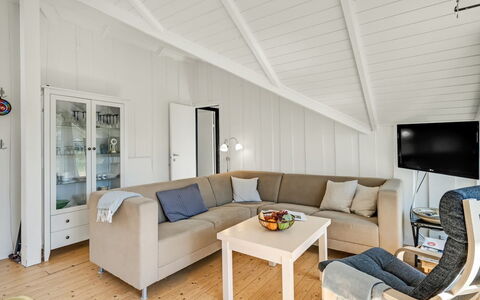 Maxie - 1.2Km from the Sea: Casa, Villetta, Portico, Latifoglie, Raccordo, Deck, Shade, Plank, Estate, Edifici Giardino