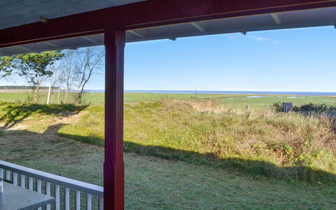 Asfrid - 3.5Km from the Sea: Portico, Shade, Color Legno, Latifoglie, Balcone, Deck, Prato, Struttura Esterna, Cortile, Recinzione