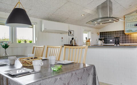 Apolonia - from the Sea: Cucina, Interior Design, Lampada, Pavimentazione, Soffitto, Legna, Mobilia, Controsoffitto, Illuminazione, Pavimento