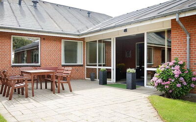 Martinus - 5.5Km from the Sea
