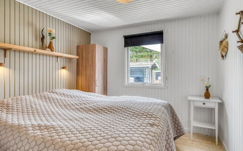 Gloria - 2.5Km from the Sea: Legna, Camera Da Letto, Interior Design, Soffitto, Pavimentazione, Letto, Pavimento, Bedding, Lenzuolo, Biancheria