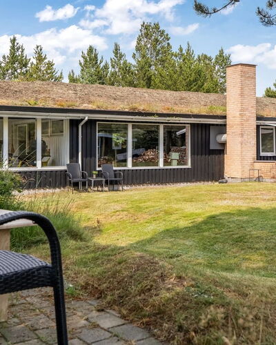 Gloria - 2.5Km from the Sea