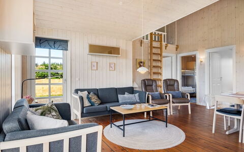Annemie - 1.8Km from the Sea: Legna, Casa, Portico, Deck, Latifoglie, Tetto, Color Legno, Pavimento In Legno, Eco Hotel