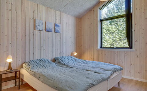 Bentine - 1.6Km from the Sea: Legna, Soffitto, Camera Da Letto, Camera, Latifoglie, Plank, Color Legno, Pavimento In Legno, Bedding, Lenzuolo