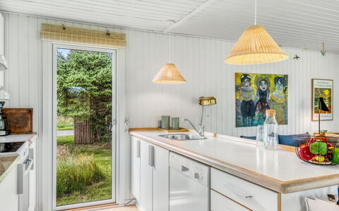 Jorek - 1.3Km from the Sea: Legna, Cucina, Interior Design, Soffitto, Controsoffitto, Mobilia, Pavimentazione, Casa, Lampada, Elettrodomestico Da Cucina