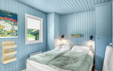 Jorek - 1.3Km from the Sea: Legna, Camera Da Letto, Soffitto, Interior Design, Pavimento, Pavimentazione, Casa, Letto, Bedding, Lenzuolo