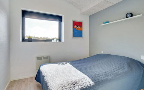 Volfgang - 250M from the Sea: Parete, Soffitto, Camera Da Letto, Appartamento, Bedding, Lenzuolo, Letto, Illuminazione Diurna, Telaio Del Letto, Biancheria