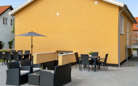 Teodosij - 1.1Km from the Sea: Villetta, Capannone, Capanna, Agriturismo, Prateria, Baracca, Fienile, Log Cabin, Edifici Giardino