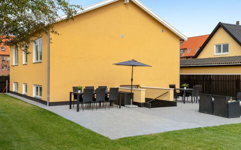 Teodosij - 1.1Km from the Sea: Villetta, Capannone, Capanna, Agriturismo, Prateria, Baracca, Fienile, Log Cabin, Edifici Giardino