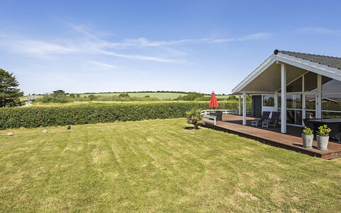 Kierstine - 100M from the Sea: Zona Residenziale, Tetto, Sobborgo, Driveway, Estate, Camino