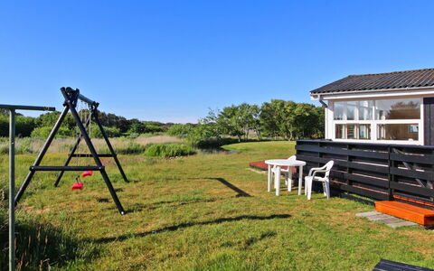 Allis - 400M from the Sea: Casa, Villetta, Portico, Latifoglie, Raccordo, Deck, Shade, Plank, Estate, Edifici Giardino