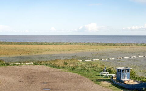 Theis - 100M from the Sea: Orizzonte, Ecoregione, Plain, Pascolo, Nube, Lotto, Costa, Mare, Riva, Campo