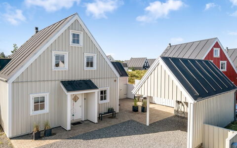 Ingmarie - 1Km from the Sea