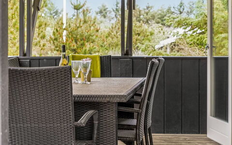 Eivy - 1Km from the Sea: Mobilia, Legna, Mobili Da Esterno, Tavolo, Tavolo Esterno, Sedia, Cucina & Sala Da Pranzo Tavolo, Terrazza, Portico, Color Legno