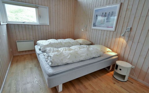 Hadar - 100M from the Sea: Legna, Casa, Portico, Deck, Latifoglie, Tetto, Color Legno, Pavimento In Legno, Eco Hotel