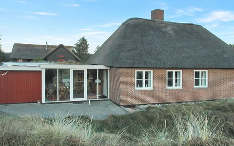 Zuzan - 500M from the Sea: Casa, Tetto, Casa, Villetta, Capannone, Edifici Giardino, Raccordo, Cortile, Log Cabin, Capanna