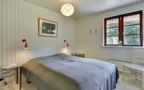 Satzur - 800M from the Sea: Interior Design, Camera Da Letto, Soffitto, Legna, Pavimentazione, Letto, Pavimento, Lampada, Mobilia, Lenzuolo