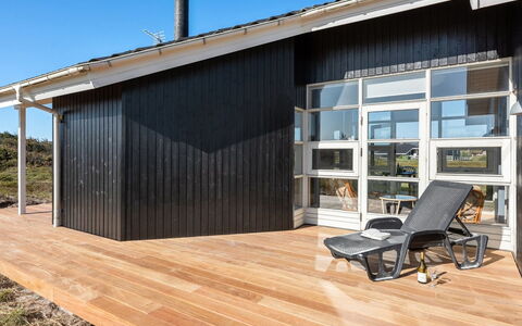 Janni - 250M from the Sea: Tetto, Casa, Casa, Villetta, Raccordo, Estate, Driveway, Edifici Giardino, Cortile, Capannone