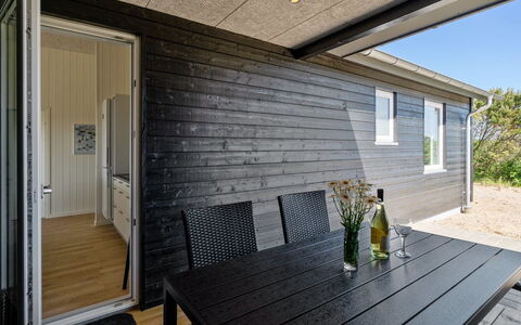 Alvhild - from the Sea: Casa, Villetta, Portico, Latifoglie, Raccordo, Deck, Shade, Plank, Estate, Edifici Giardino