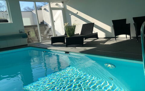 Ancel - 1.7Km from the Sea: Piscina, Mobili Da Esterno, Mobilia, Ricorrere, Flagstone, Eco Hotel, Shade, Sedia, Tempo Libero, Estate