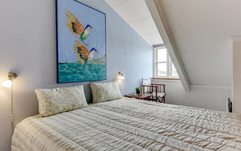 Enrica - 1Km from the Sea: Camera Da Letto, Interior Design, Pavimento, Pavimentazione, Letto, Legna, Soffitto, Bedding, Lenzuolo, Mobilia