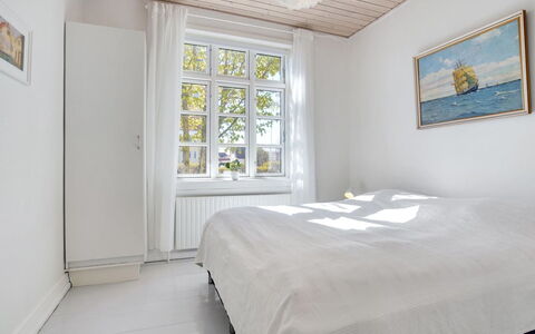 Starki - 800M from the Sea: Letto, Camera Da Letto, Interior Design, Pavimentazione, Pavimento, Legna, Lenzuolo, Bedding, Soffitto, Mobilia