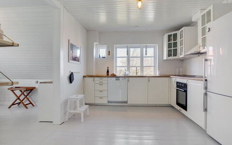 Starki - 800M from the Sea: Pavimentazione, Legna, Soffitto, Pavimento, Interior Design, Pavimento In Legno, Cucina, Casa, Appartamento, Camera