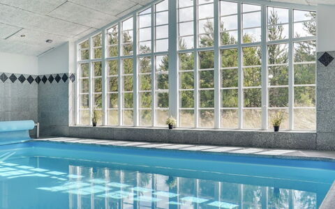 Nana - 4Km from the Sea: Piscina, Pavimento, Materiale Composito, Soffitto, Ricorrere, Design, Shade, Eco Hotel, Hotel, Illuminazione Diurna