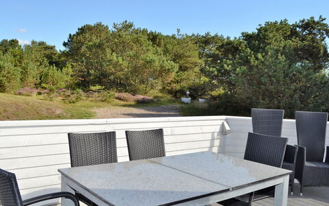 Niilo - 1.7Km from the Sea: Mobilia, Mobili Da Esterno, Tavolo, Tavolo Esterno, Sedia, Cucina & Sala Da Pranzo Tavolo, Terrazza, Deck, Tavolino Da Caffè