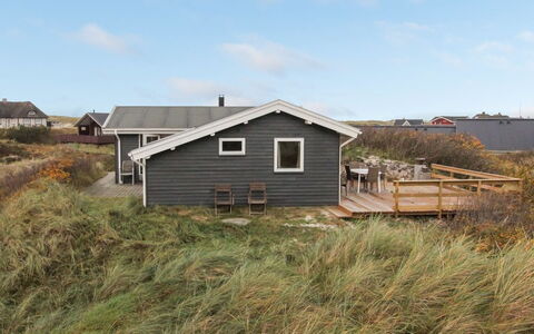 Ami - 200M from the Sea: Legna, Casa, Portico, Deck, Latifoglie, Tetto, Color Legno, Pavimento In Legno, Eco Hotel