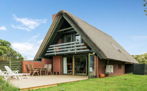 Tofi - 400M from the Sea: Casa, Villetta, Portico, Latifoglie, Raccordo, Deck, Shade, Plank, Estate, Edifici Giardino